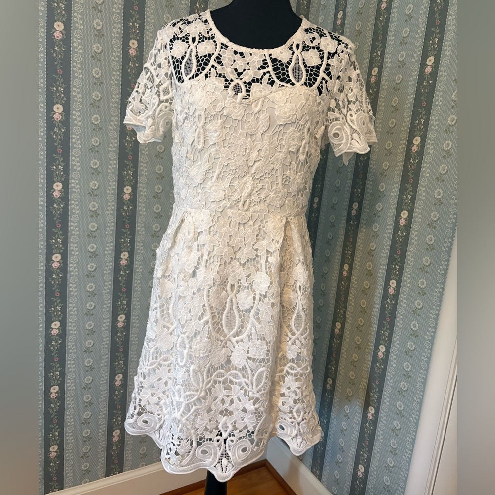 Shilla White Lace Dress